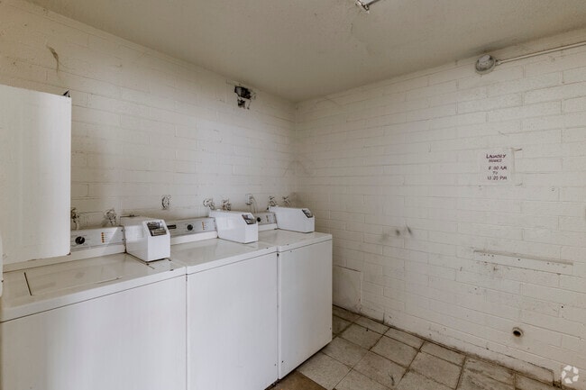 Laundry Facilities - Scottsdale Suites Apartments
