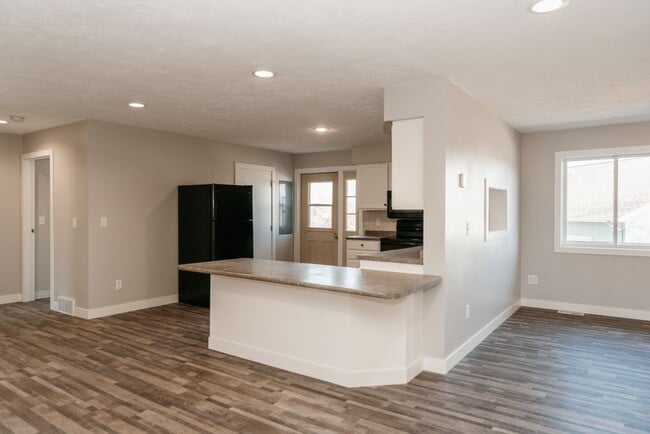 Photo - Marshall Commons 1005 Unit 02