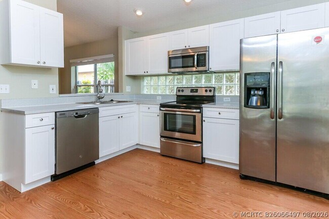 Photo - 6285 Lauderdale St