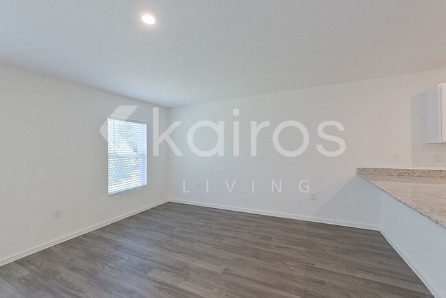 Photo - 8245 100th Ave