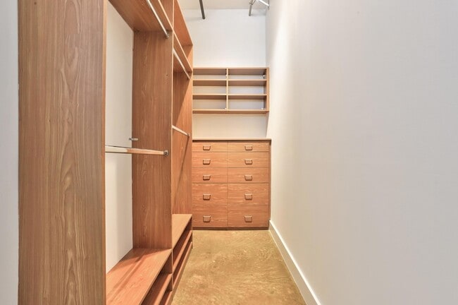 Photo - 180 NE 4th Ave Unidad 204