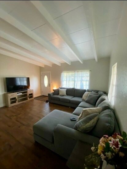 Photo - 1011 Green Rd House