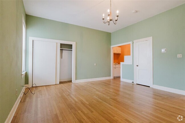 Building Photo - 206 E 15th St Unit 5 Rental