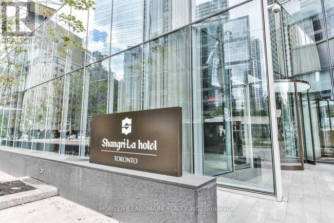 Photo - 180 University Ave Unit 4704