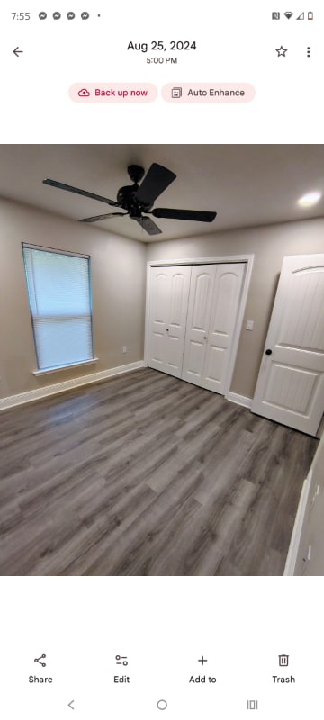 Photo - 18046 Richmond St