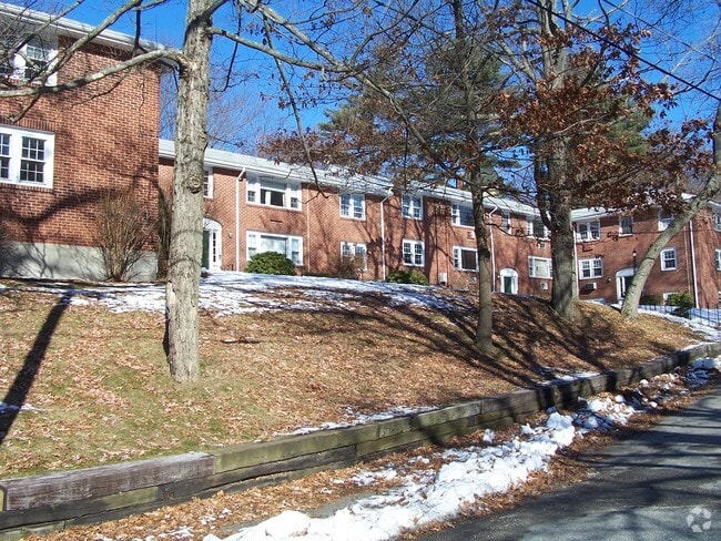 Photo - Parkview Heights Apartments