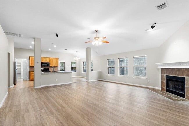 Photo - 2205 Speidel Dr