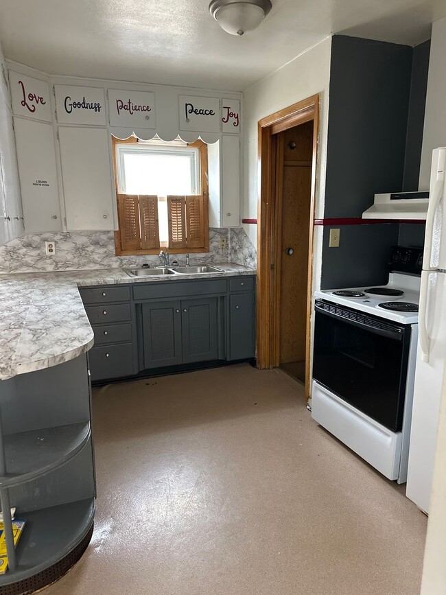 Photo - 416 Boston Ave