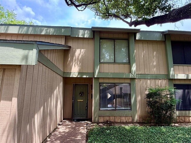 Photo - 9611 Blue Creek Ln Townhome