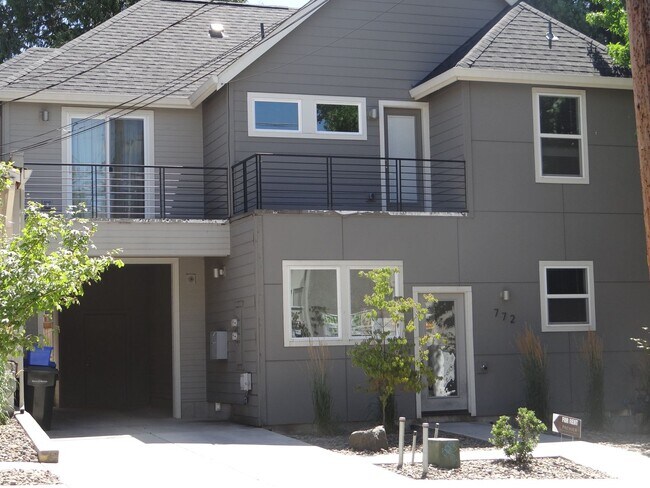 Building Photo - 1908al Unit 772e19