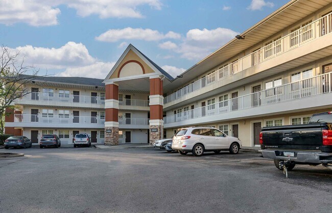 Furnished Studio-Lexington - Nicholasville Road