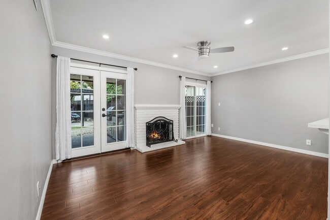 Photo - Rare, fully updated, private cul-de-sac one-story single-family house