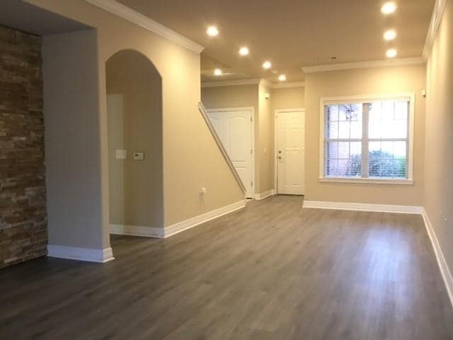 Photo - 905 S Lafayette St