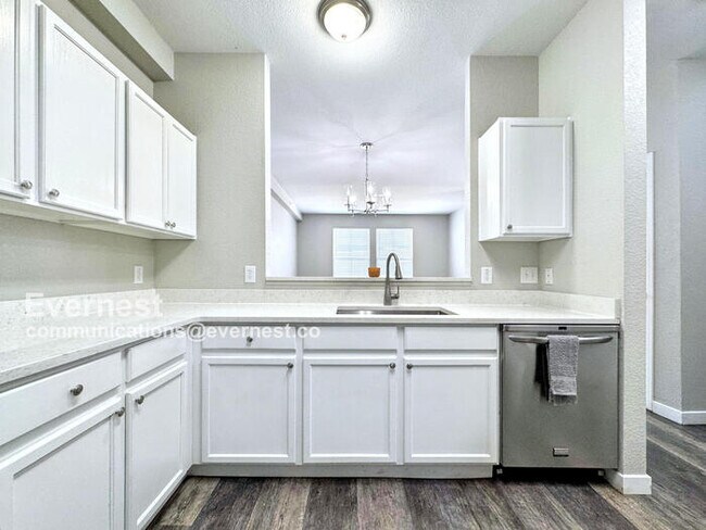 Photo - 9758 Laredo St.