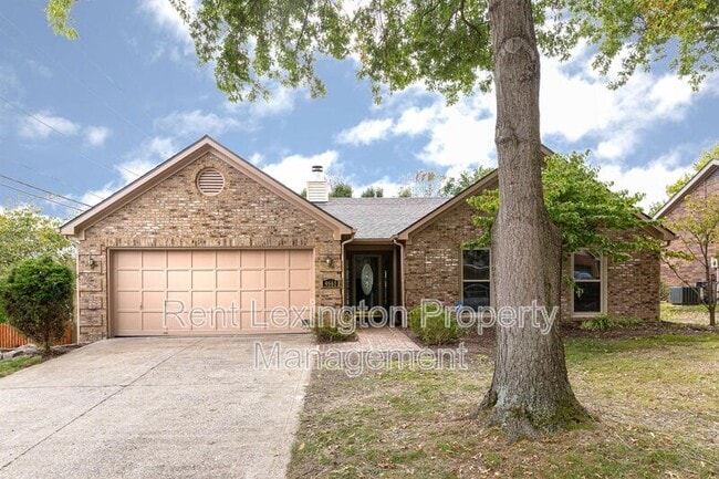Building Photo - 4661 Saron Dr