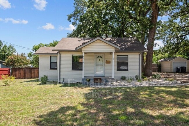Photo - 7216 Church St