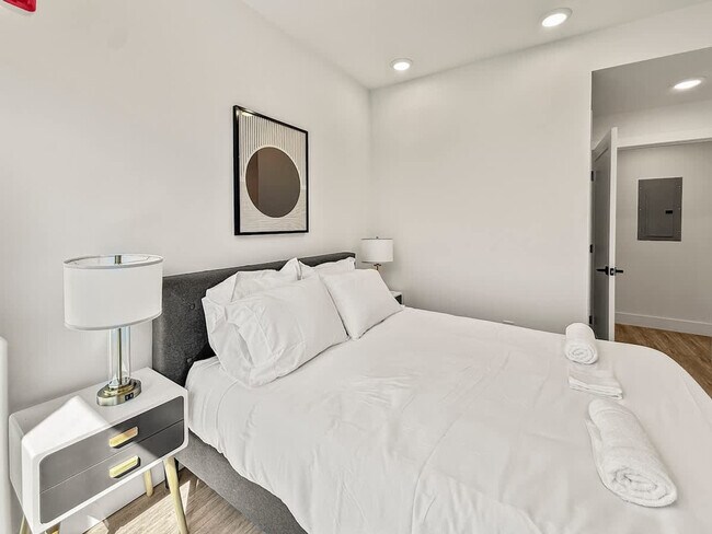 Photo - 2400 E Huntingdon St Unidad ID1231705P