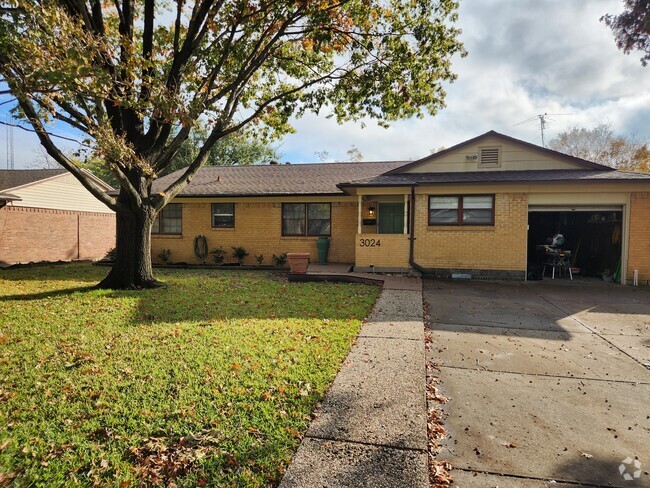 Building Photo - 3024 Candlewick Ln Rental