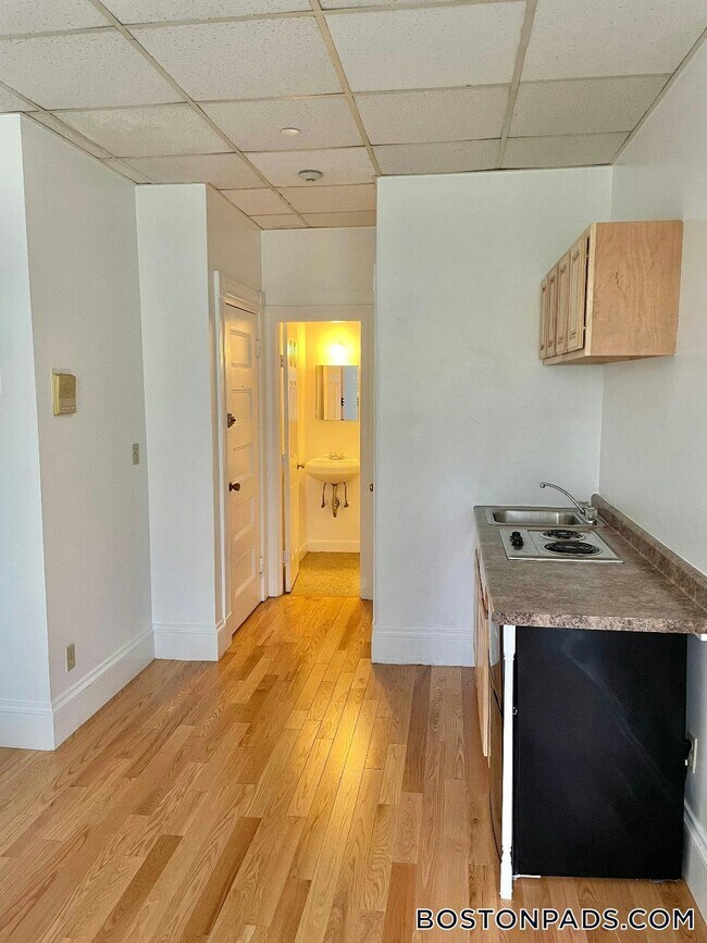 854 Beacon St Unidad 10