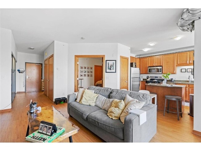 Photo - 15 E Franklin Ave Unit 320