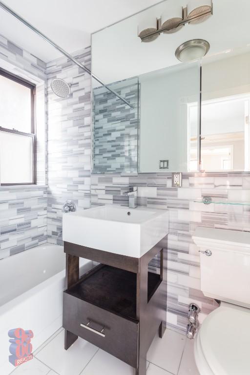 Photo - 722 Tenth Ave (between 49th & 50th), #4A Unit 4A