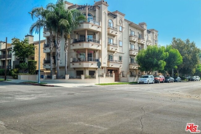 Building Photo - 11578 Iowa Ave Unit 202 Rental
