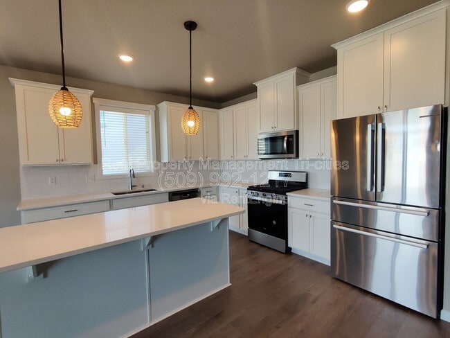 Photo - 8304 Gardner St