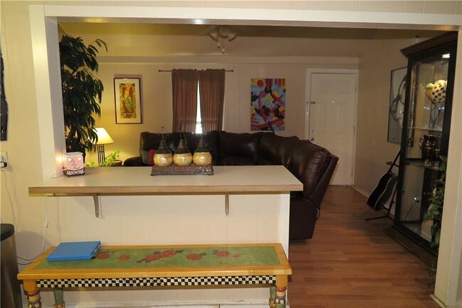 Photo - 1310 Pine St