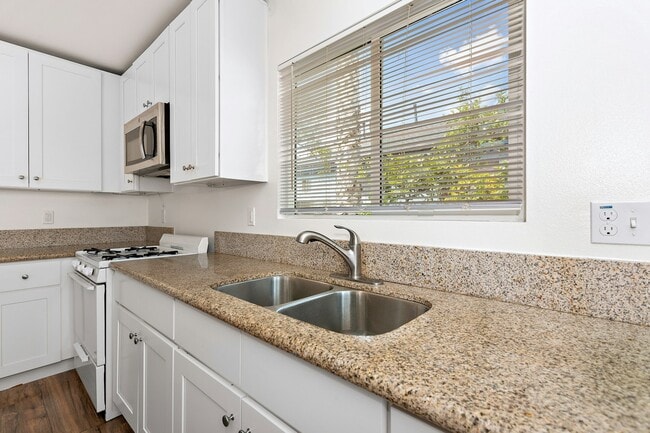 Photo - 5344 Huntington Dr S