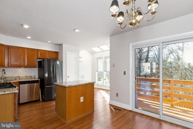 Photo - 6108 Joust Ln