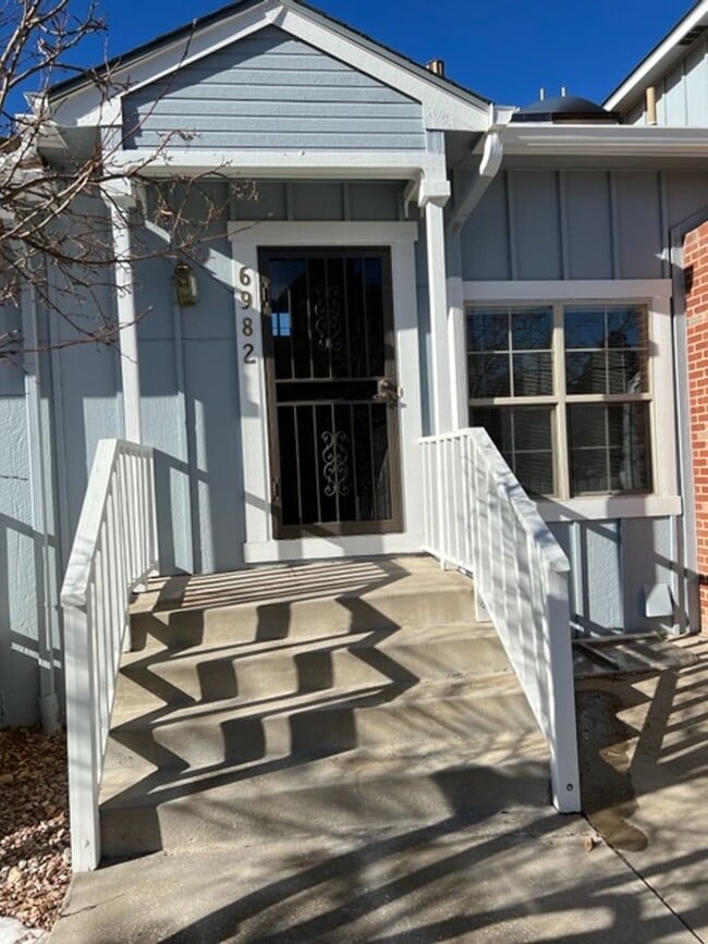 Photo - 3 Bedroom plus loft and Community Pool