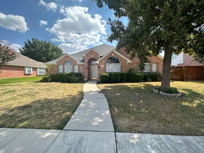 Building Photo - 11913 Wildwood Ln Rental