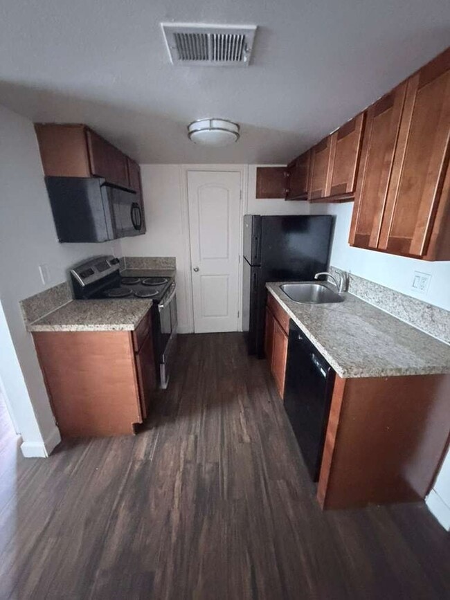 Photo - 777 West Campbell Ave Unit B228