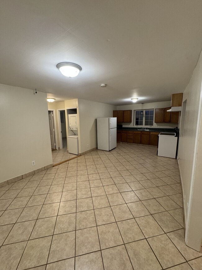 184 Lancaster Brook Rd