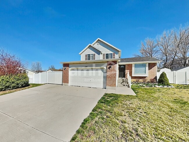 Building Photo - 1165 E 1500 N