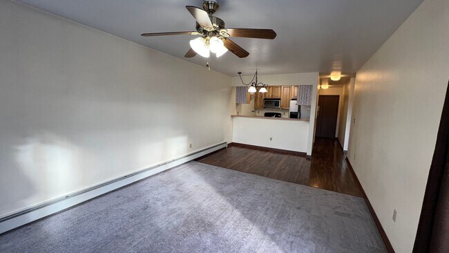 Photo - Spacious 2 Bedroom Condo in Eastridge! Car...