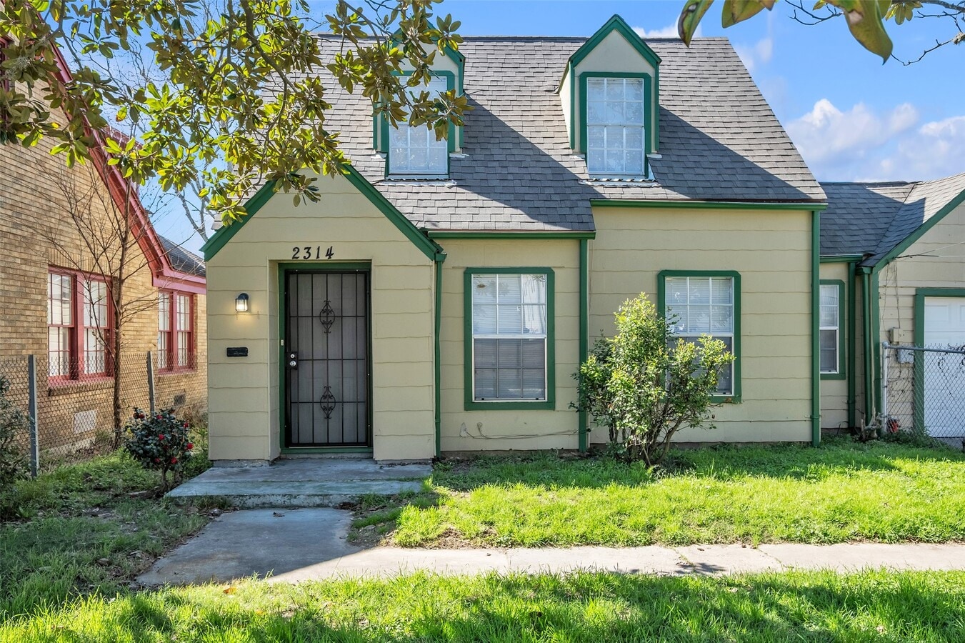 Photo - 2314 Eagle St