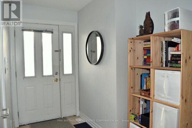 Photo - 161 Henderson Ave