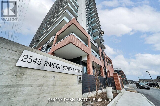 Photo - 2545 Simcoe St N Unit 1930