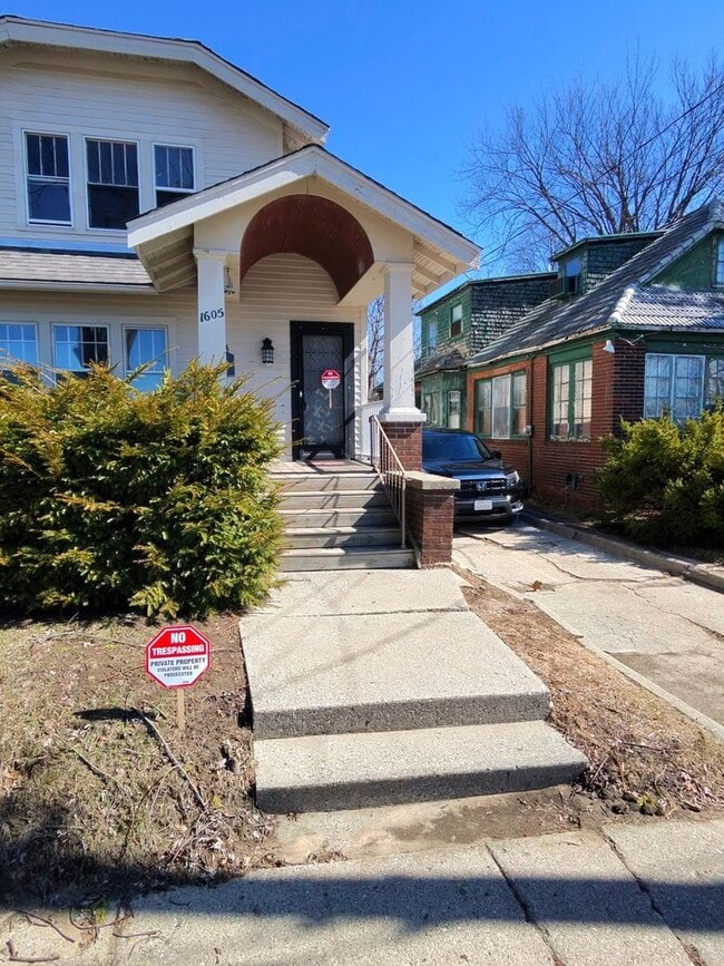 Photo - 1605 Kearsley Park Blvd