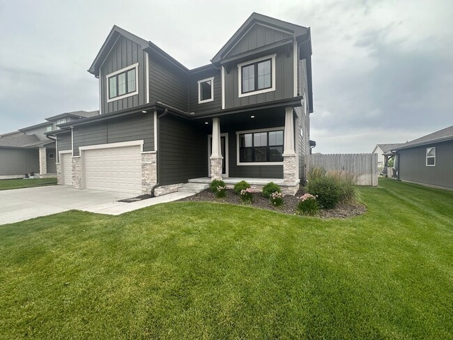 Photo - Home For Rent Papillion