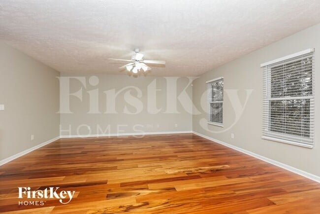 Photo - 322 Elderberry Way