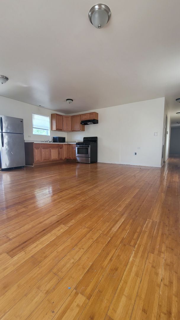 Photo - 6669 S Michigan Ave Unit 3