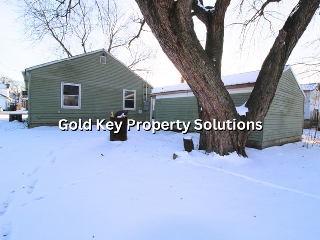 Photo - 3 BR 1 BA House with Garage and Enclosed Porch (NO SECTION 8)