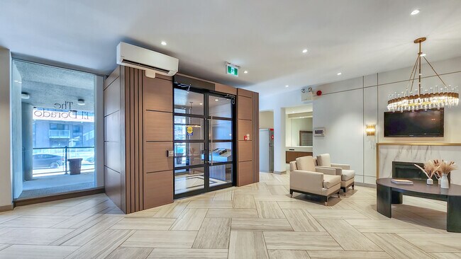 Photo - 2500 Bathurst Street Apartments