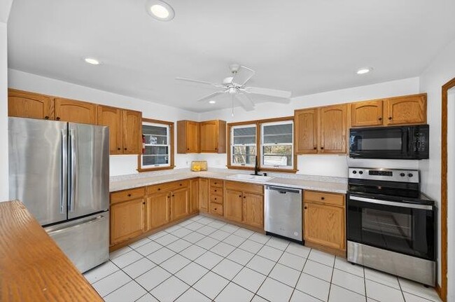 Photo - 7524 Virginian Dr