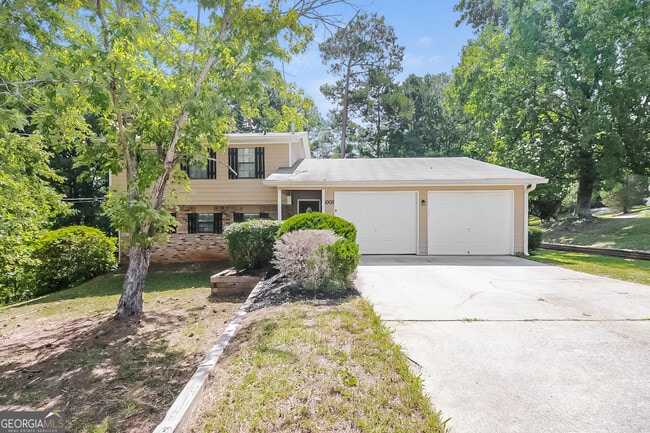 Photo - 1005 Lombardy Way