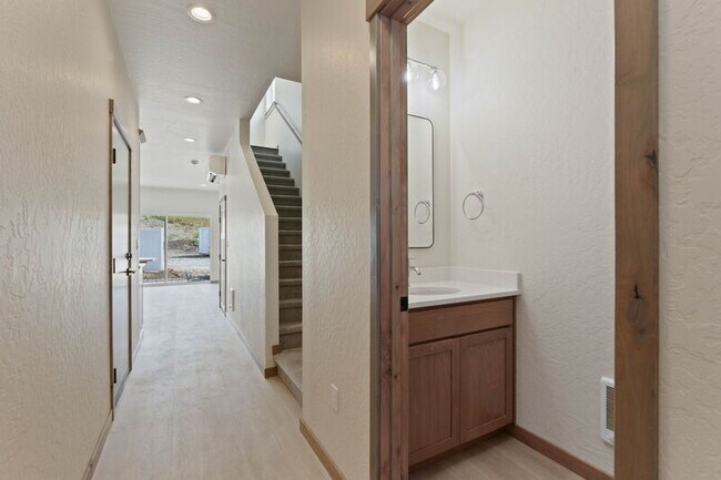 Photo - 3572 Blaze Lp