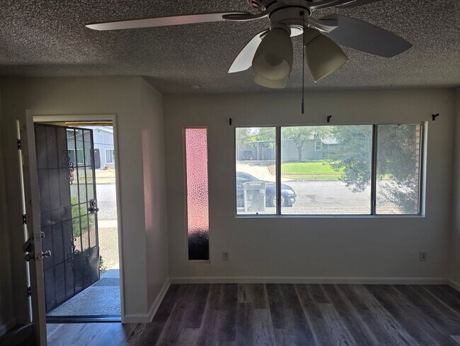Photo - 17049 Ivy Ave