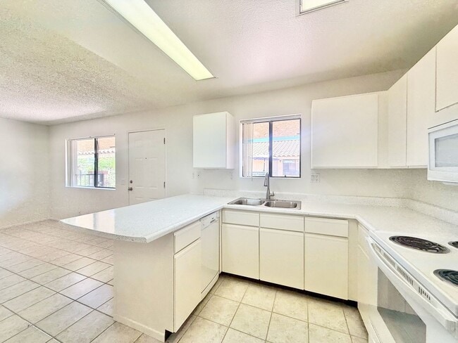 44620 San Rafael Ave Unit 06